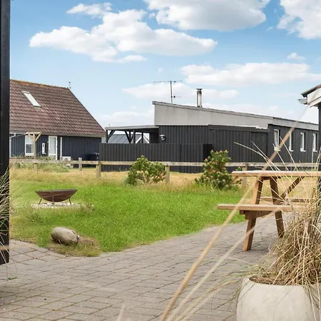 3 Bedroom Pet Friendly In Prázdninový dům *